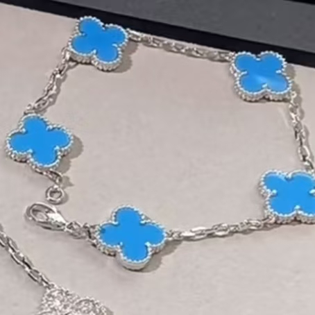 VCA Crystal Five Motif Wrist Accessory - Light Tone / Warm Tone