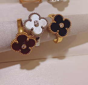 VCA Mother Of Pearl Diamond Ring - Yellow Gold / Rose Gold / White Gold
