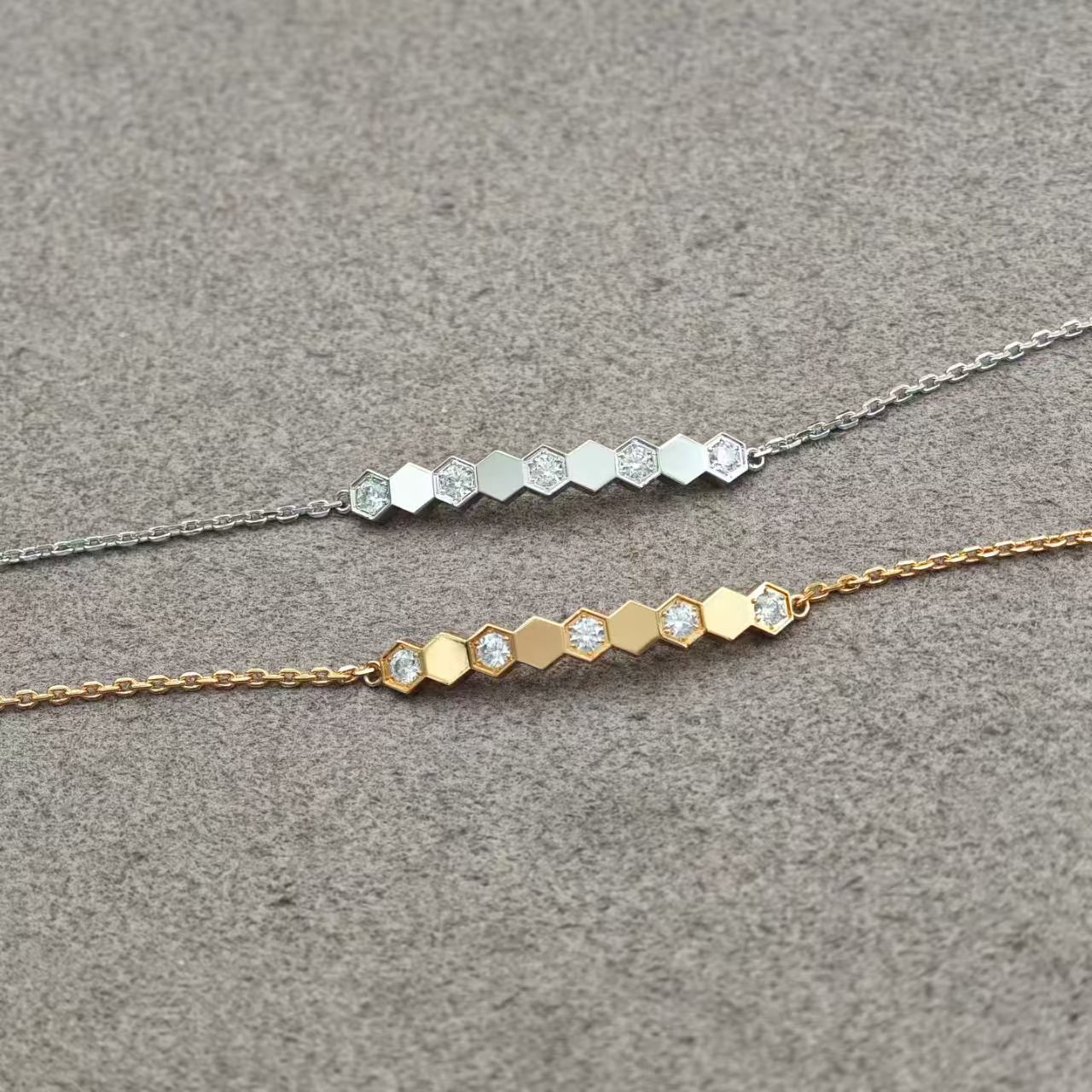 BUC Small Necklace - Yellow Gold