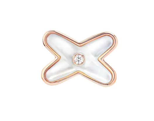 CHA Mother Of Pearl Stud Ear Accessories - Rose Tone